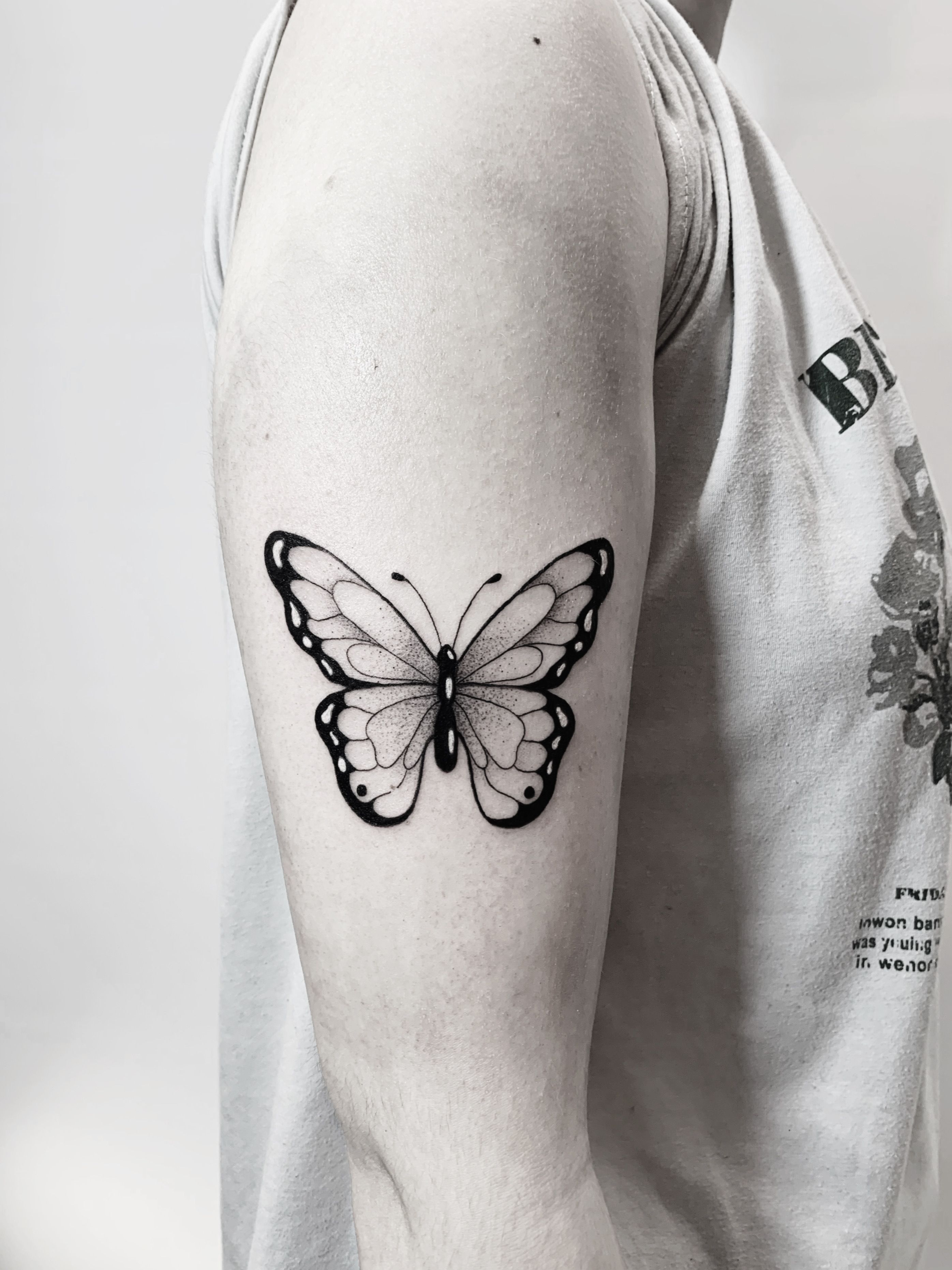 Grizzlie Tattoo - Tattoo by @taisia_rak #paramore #paramoretattoo  #butterfly #butterflytattoo #tattooidea #tattooideas #tattoolovers  #tattoolove #inklove #inklovers #tattoolife #tattoosocial #tattoofacinate  #thetattoocircle #ioanninacity #ioannina