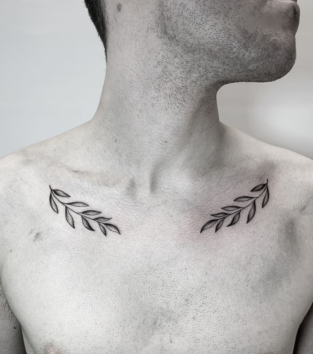 Tattoo uploaded by tattsbybetts • Vines on the collarbone • Tattoodo