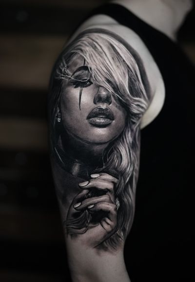 Get a stunning black and gray portrait of a lady by Milan Boros, expert in chicano and realism styles.