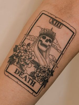 illustrative death tarot card