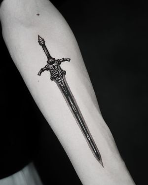 • Sword • from the Dark souls game, micro realistic tattoo by our resident @oscar.tttst_ Get in touch to book with Oscar! Books/info in our Bio: @southgatetattoo • • • #swordtattoo #darksouls #sword #microrealistictattoos #southgate #northlondon #southgateink #northlondontattoo #londonink #london #sgtattoo #southgatepiercing #enfield #amazingink #southgatetattoo #londontattoostudio #londontattoo #darksoulstattoo 