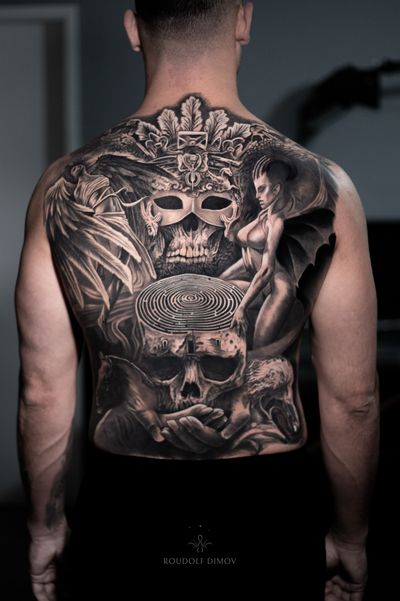 - Full back representing good from left side and evil on the right side • https://www.roudolfdimovart.com/
