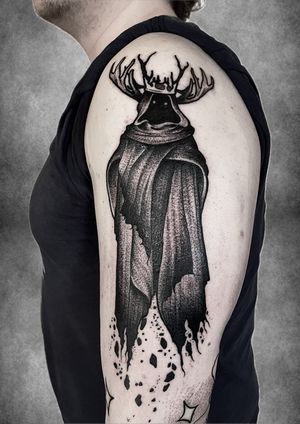 Blackwork by Ivan Antikapratika tattoo