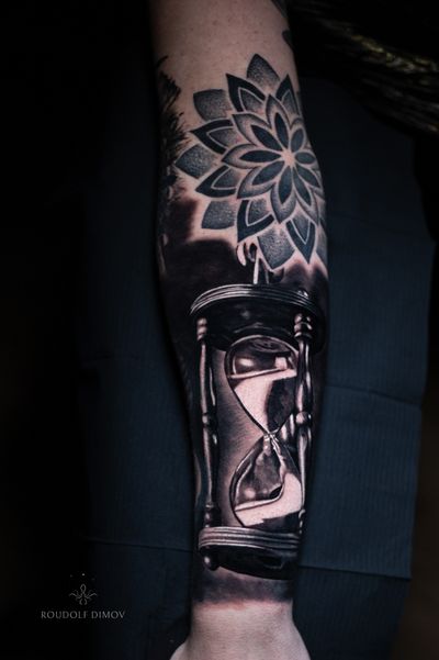 - Hourglass with Mandala on elbow - - Part of an on going sleeve • https://www.roudolfdimovart.com/