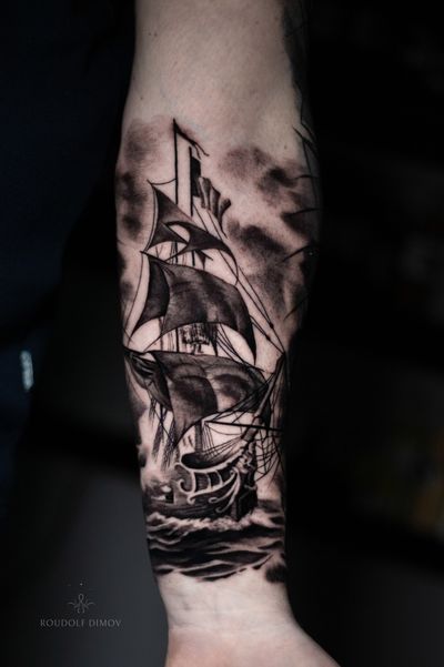 - Ship - - Done over one day session - • https://www.roudolfdimovart.com/