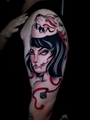 Done at a tattoo Convention.Tattoo by Nikki Swindle #NikkiSwindle #tattoodo #tattoodoapp #tattoodoappartists #besttattoos #awesometattoos #tattoosforgirls #tattoosformen #cooltattoos #ladyfacetattoo #kitsunemask 