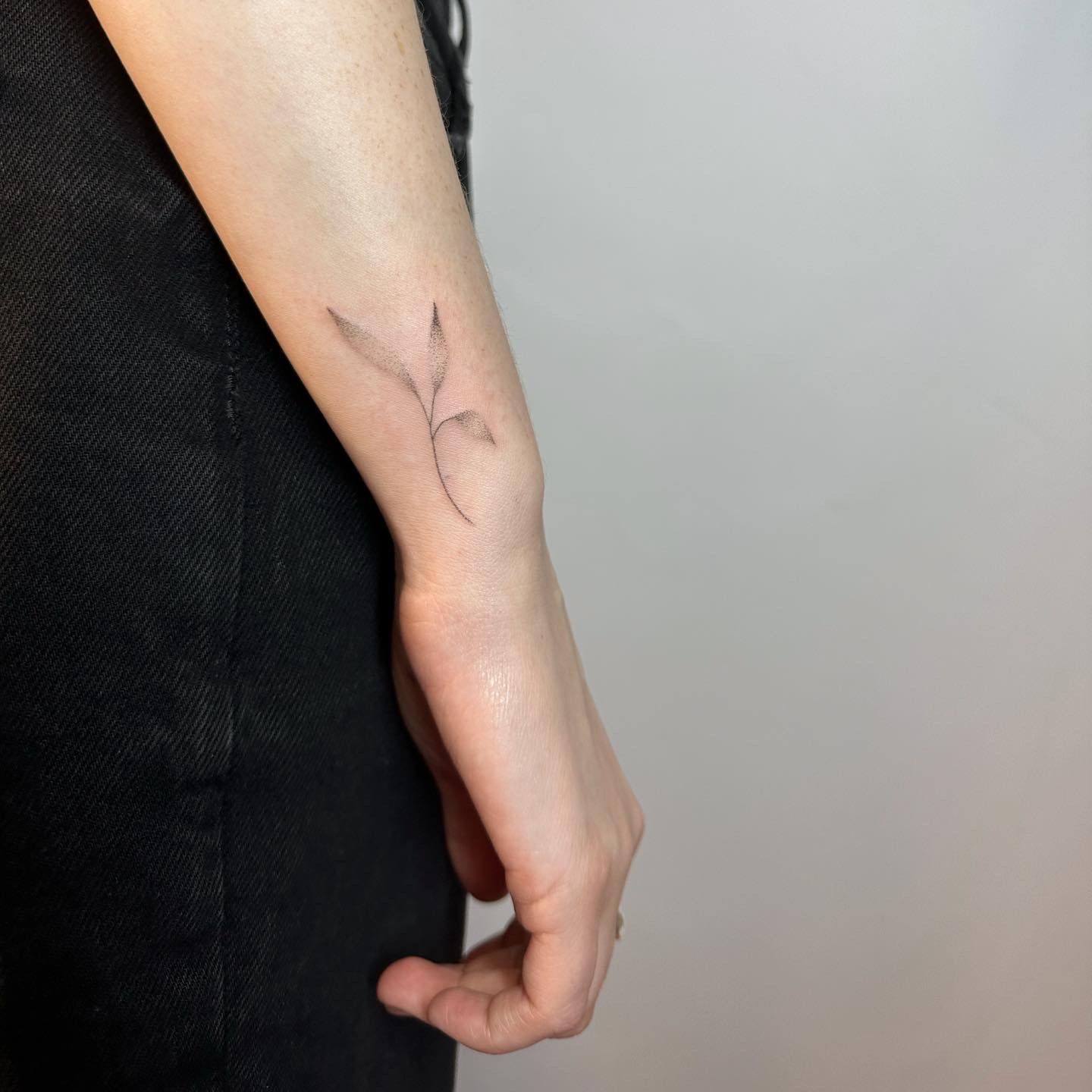 Vine Wrist Wrap Tattoo | Wrap tattoo, Rose tattoos on wrist, Gorgeous  tattoos