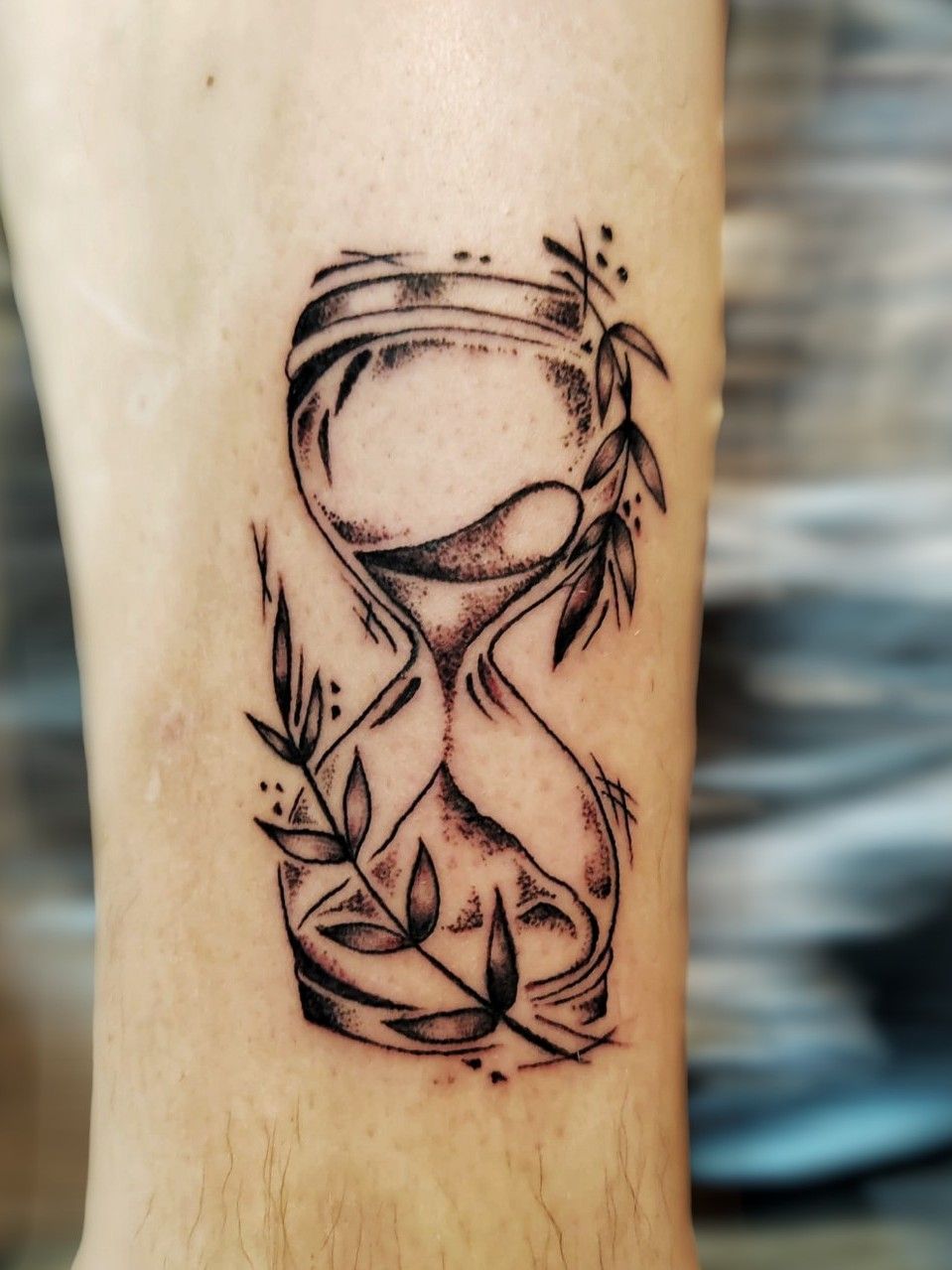 Hourglass | foulds tattoo