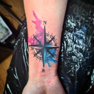 A compass with a splash of colour! love getting the opportunity to use colour!