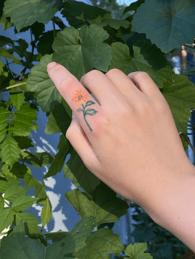 Flower ring tattoo on finger ** Floral / Drawing / Colour