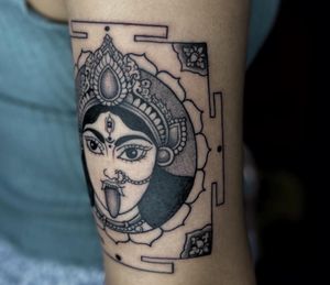 Kali ma Goddess of time and Death 👁️ DM 📩 for custom tattoo works ✨✨🏰🏴󠁧󠁢󠁳󠁣󠁴󠁿 . . . . #illustrativetattoo #kalitattoo #doomsday #goddessoftime #death #tattoo #tatt_art #craftskin #scotland #edinburgh #uk #nepal #aroundtheworld #blackwork #linework #minimalstyle #smalltattoos