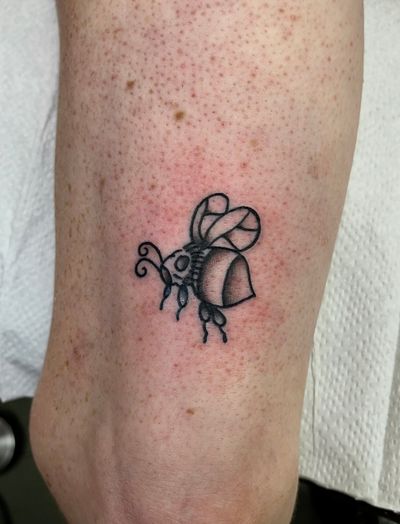 Unique tattoo design combining a bee and fly motif in traditional style by Clara Colibri. Perfect for nature lovers!