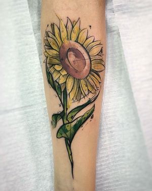• Sunflower • custom piece by our resident @f.eric_ 
Get in touch to book with Felipe for this week! Limited availability!
Books/info in our Bio: @southgatetattoo 
•
•
•
#sunflower #sunflowertattoo #flowertattoo #flowertattoos #illustrativetatto #enfield #southgate #sgtattoo #londontattoo #northlondontattoo #southgatepiercing #londonink #londontattoostudio #london #amazingink #southgateink #northlondon #southgatetattoo 