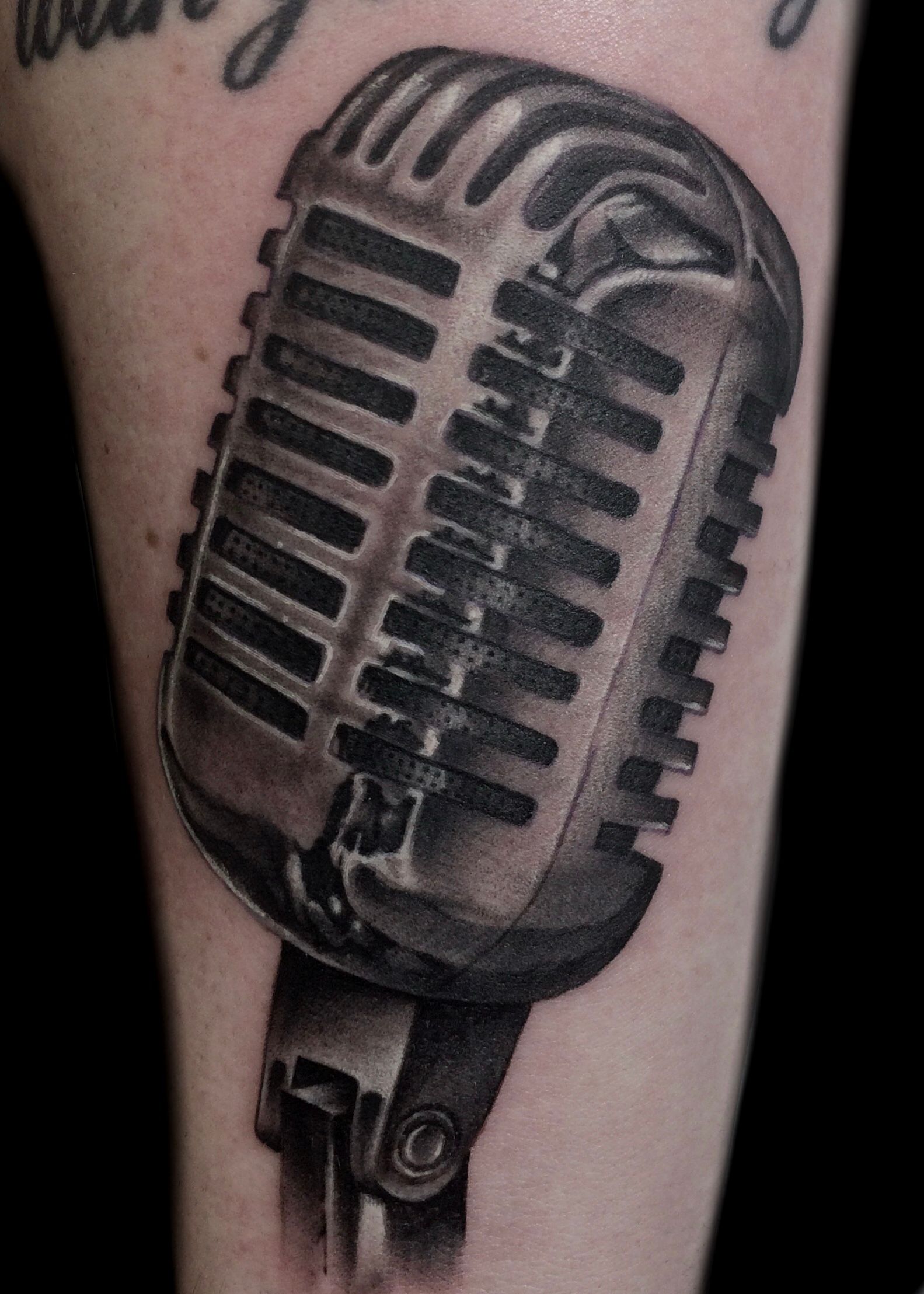 Black & Grey Forearm Tattoo | Anssi Heiskanen - TrueArtists