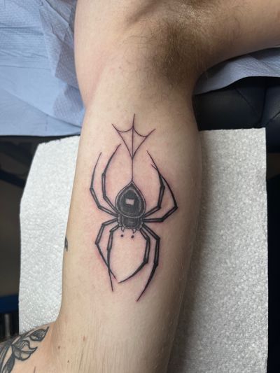 Capture the intricacy of a spider with this illustrative tattoo by the talented artist Clayton Jeremiah. Perfect for spider lovers!