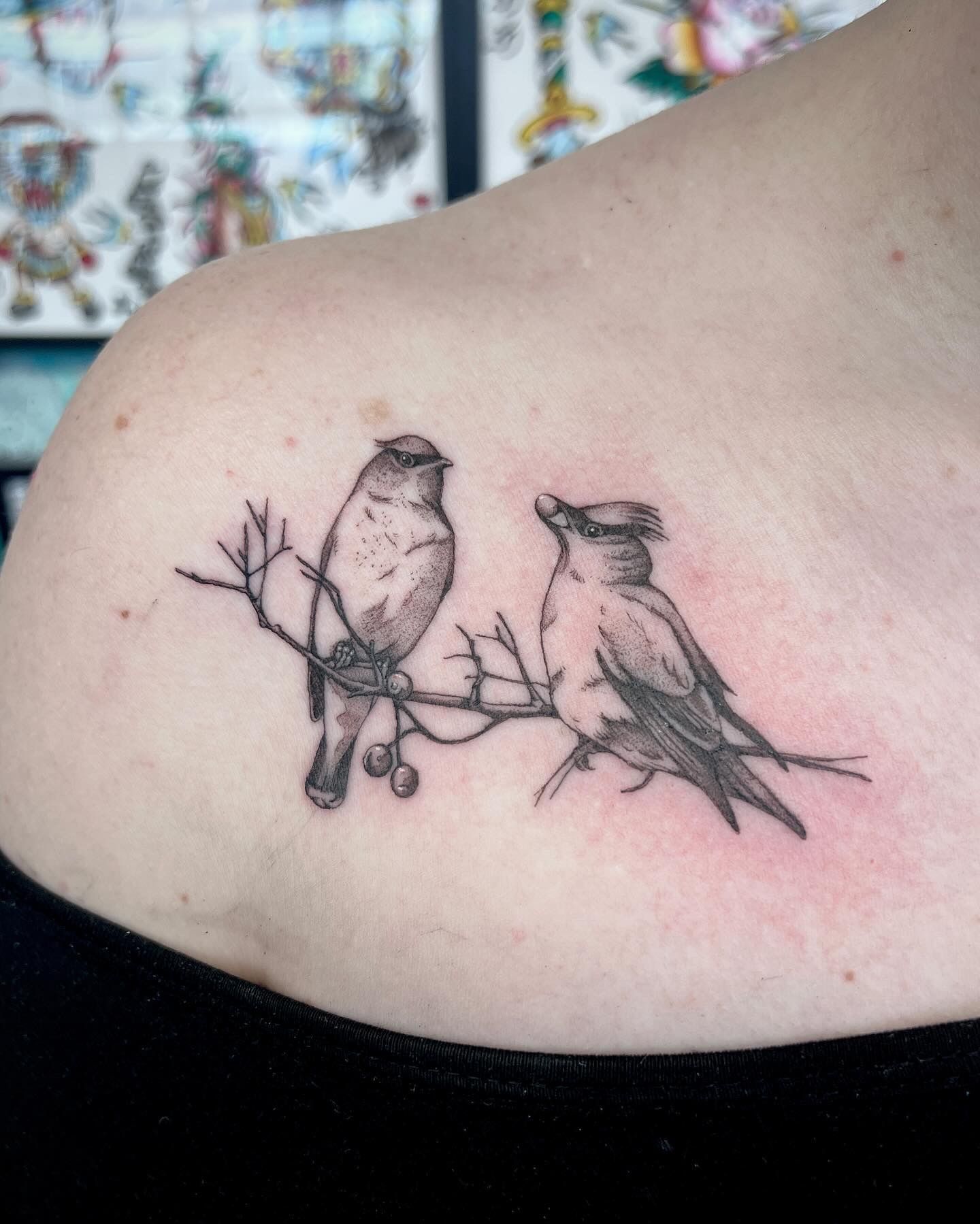 Three little birds. Don't worry about a thing. Cause every little thing  gonna be alright. | Little bird tattoos, Bird ankle tattoo, Three birds  tattoo