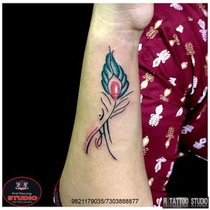 Maa tattoo with peacock feather..#maa #peacock #feather #maatattoo #maapaatattoo #peacockfeather #peacockfeathertattoo #feathertattoo  #love #tattoo #tattooed #tattooing #ink #inked #rtattoo #rtattoos #rtattoostudio #ghatkopar #ghatkoparwest #mumbai #india