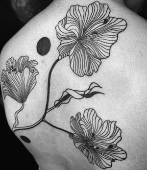 Floral tattoo style