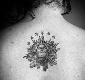 Nice sun piece inspired by Klimt for Emily . Berlin 24’