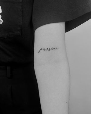 script fineline tattoo