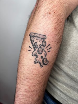 Illustrative tattoo of a mouth-watering pizza slice, expertly done by Jonathan Glick. Perfect for food enthusiasts!