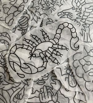 Traditional stencil flash featuring a scorpion 