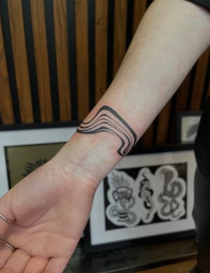 Discover the unique beauty of abstract blackwork by talented artist Julia Bertholdi. Express yourself with this striking design.