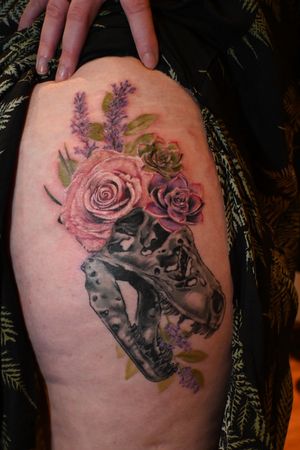 Trex skull and realism flowers #floral #nature #realism