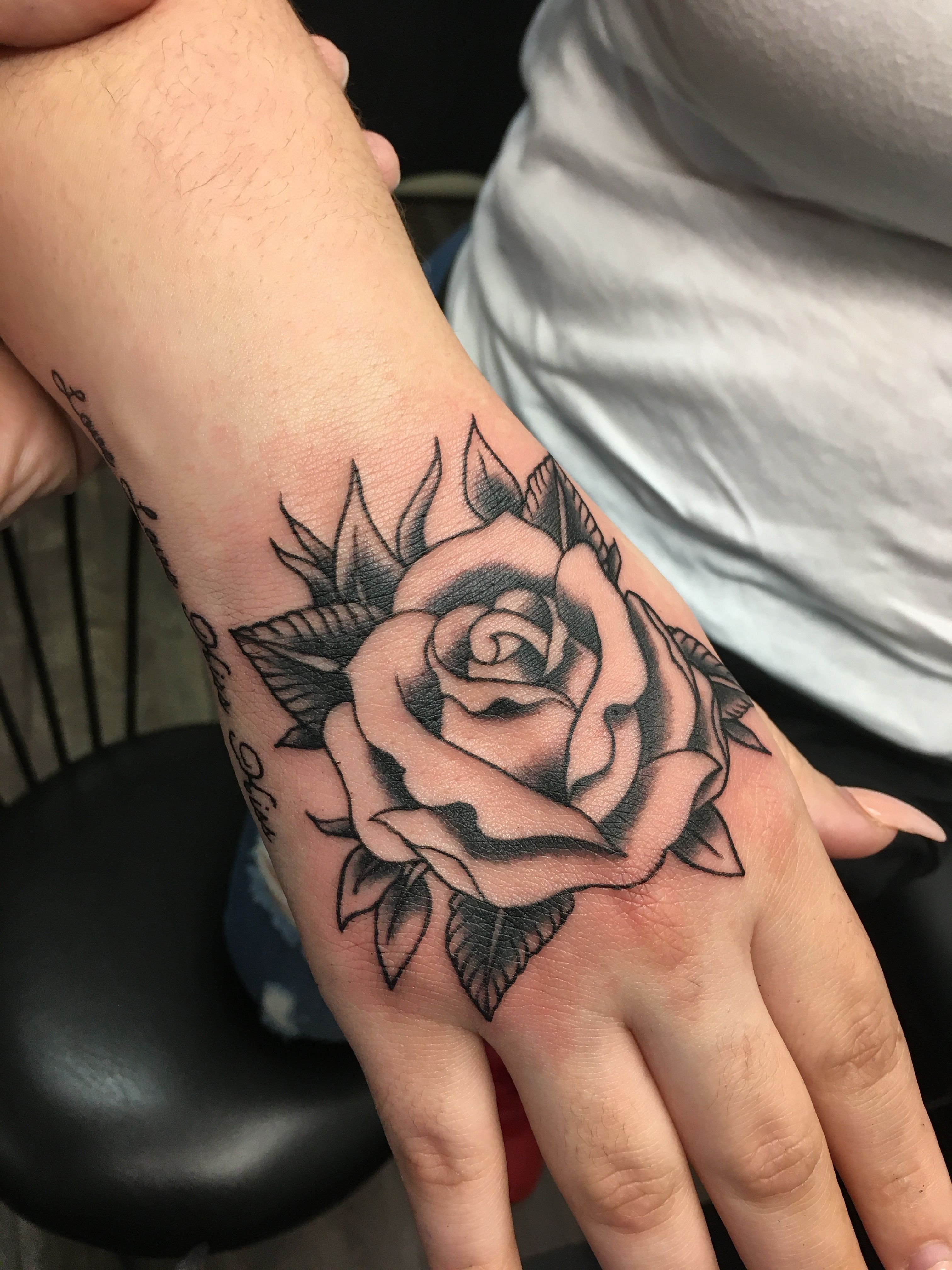 63 Traditional Rose Tattoo Designs You Need To See! | Traditional rose  tattoos, Black rose tattoos, Shoulder tattoos for women
