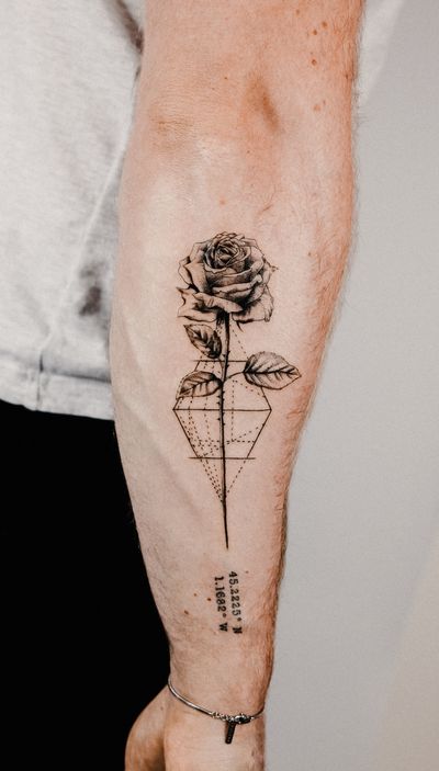 Experience the intricate beauty of this geometric and illustrative rose tattoo by the talented artist Gabriele Edu.