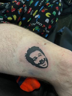 • 45 mins Charlie from always sunny tattoo using 9rl and 14rs •done by me 