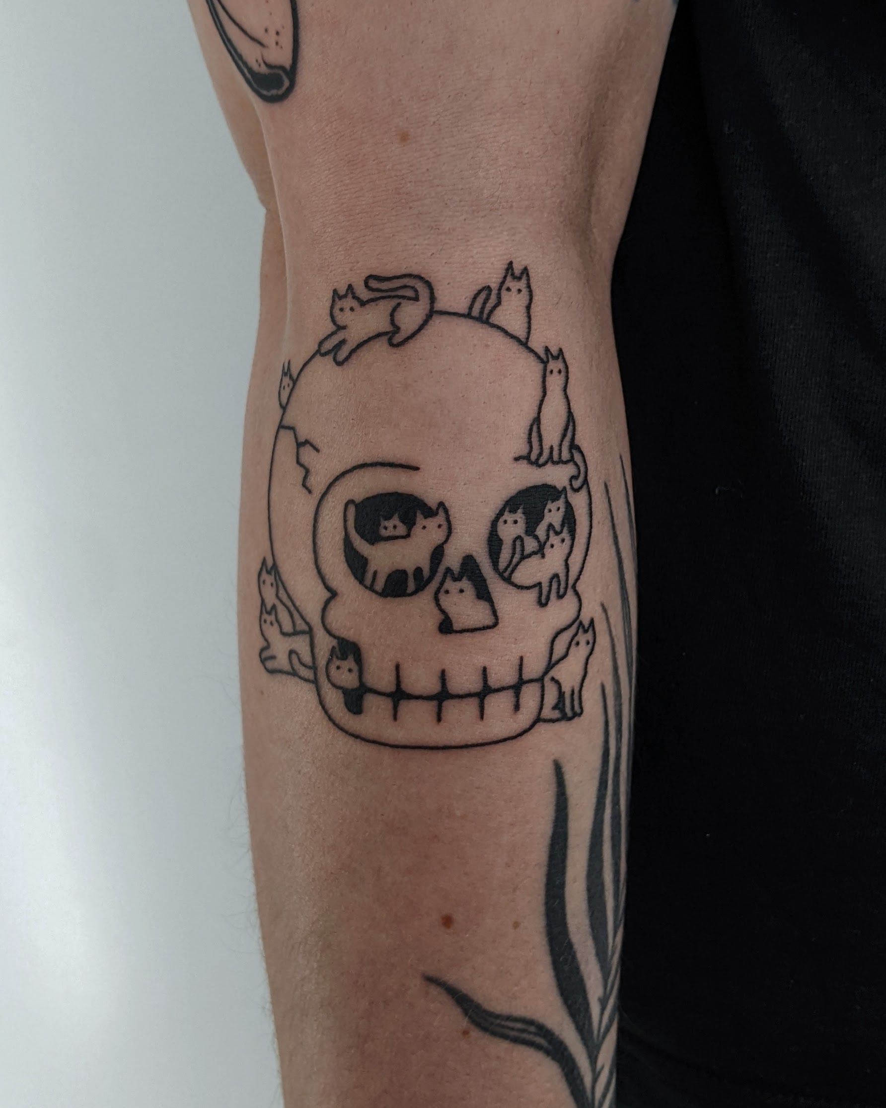 Skull Rose Silhouette Horror Temporary Tattoo - Etsy