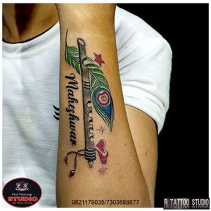 Name With Peacock Feather and Flute tattoo..#name #peacock #feather #flute #morpankh #peacockfeather #peacockfeathertattoo #feathertattoo #flutetattoo #morpankhtattoo #bansuri #bansuritattoo #krishna #krishnatattoo #krishnalover #heart #star #love #tattoo #tattooed #tattooing #ink #inked #rtattoo #rtattoos #rtattoostudio #ghatkopar #ghatkoparwest #mumbai #india