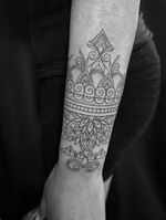 Discover the mesmerizing beauty of this ornamental tattoo design created by the talented artist Kateryna Goshchanska.