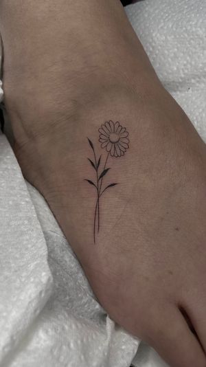 Flowers , fine line tattoo