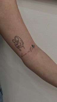 due vite , fine line script . 
