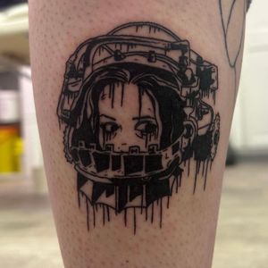 Get a bold blackwork tattoo of a trap and saw design by the talented artist Zanzi La Vey. A unique and edgy piece for your collection.