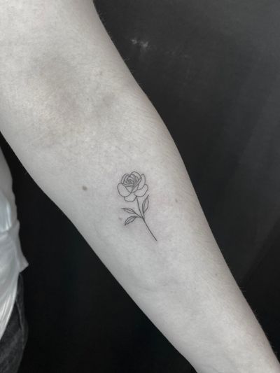 Rose , fine line tattoo.