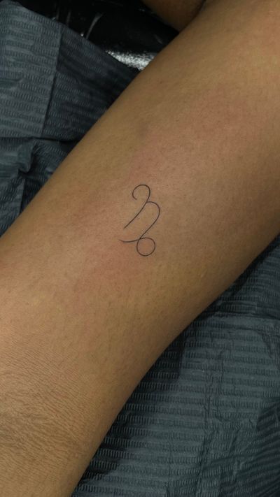 Capricorn tattoo, fine line tattoo , zodiacal tattoo