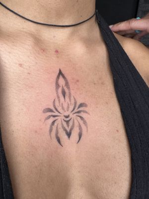 Ornamental dot work , fine line tattoo , fine line tattoo, femminine tattoo