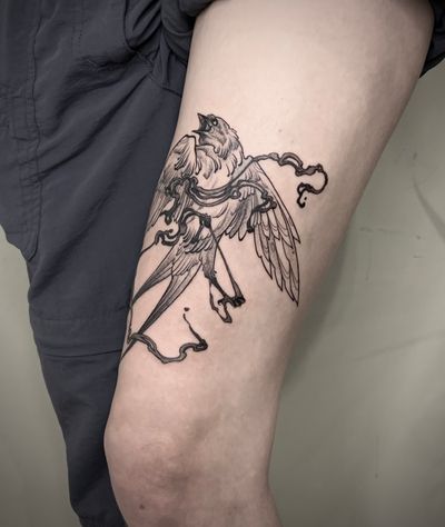 Flash sparrow on the thigh