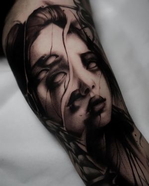Inner arm piece, continuation of the full sleeve project by our resident @oscar.tttst_ Get in touch to book with Oscar! He has a few spots left for April! Books/info in our Bio: @southgatetattoo • • • #blackworkers #blackwork #darkart #darktattoo #innerarmtattoo #girltattoo #girl #southgatetattoo #londontattoostudio #londonink #sgtattoo #london #londontattoo #southgate #enfield #amazingink #southgateink #southgatepiercing #northlondon #northlondontattoo 