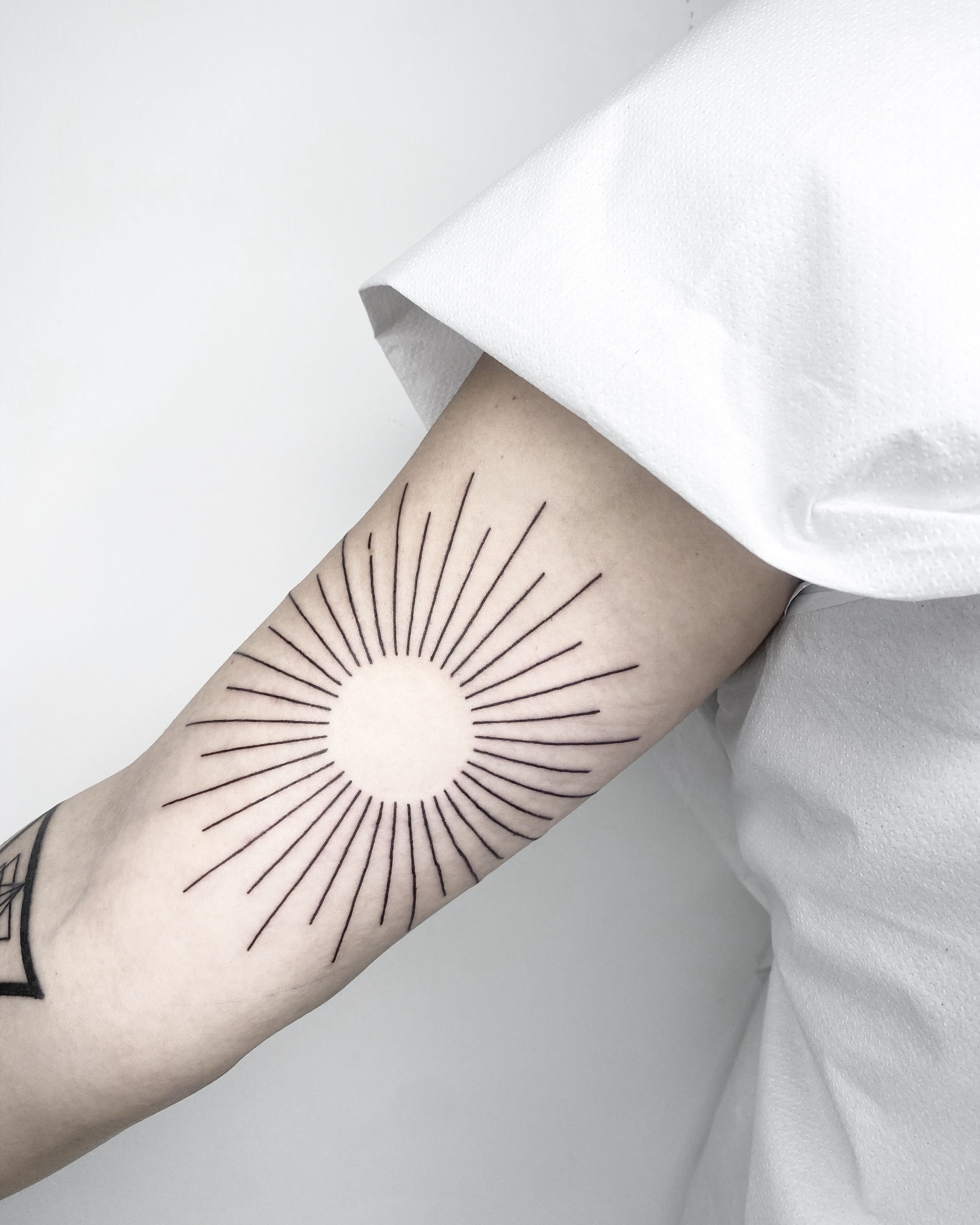 Minimalist Temporary Tattoo, Sun and Moon Fake Tattoo, Spiritual Temporary  Tattoo, Simple Witchy Temporary Tattoo, Girly Tattoo, Fake Tattoo - Etsy