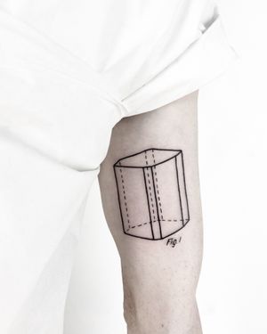 Experience the precision and beauty of this solid geometric tattoo design by the talented artist Malvina Maria Wisniewska.