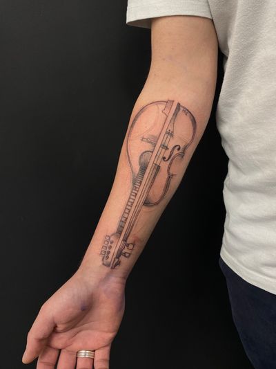 Fine line mandolins violin sketch style