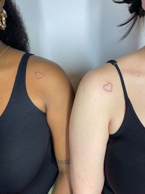 Get a minimalist and elegant heart tattoo with fine lines by the talented artist Gee. Perfect for those looking for a subtle yet meaningful design.