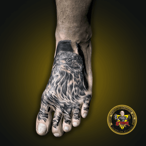 🦅 Step into the realm of mastery with hawk foot tattoo, tattooed with precision and artistry by the incomparable at Lethal Ink Pattaya. ⚡️ 🖊 Every stroke echoes the spirit of the soaring predator, etching its power and grace into the skin. 📌 Location : Soi Yamato 13/1 (Pattaya), Thailand 📩 Email : LethalInkPattaya@gmail.com 📱 Whatsapp : +66994198164 ➡️ Line Id : @366nlqwa ➡️ TikTok : lethalink.official ➡️ Facebook : lethalink.official #TattooThailand #LethalInkPattaya #LethalInkThailand 