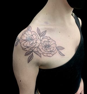 Capture the elegance of nature with this stunning illustrative flower tattoo by the talented artist Rose Harley. Perfect for those who appreciate intricate and detailed designs.