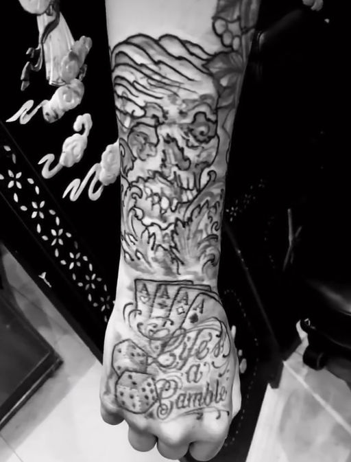 Flash tattoo