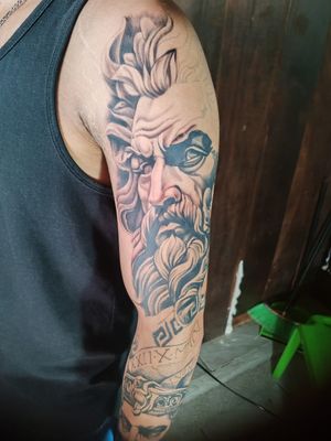Zeus tattooInstagram buenavibratattoocrWhatsApp +50661363868 